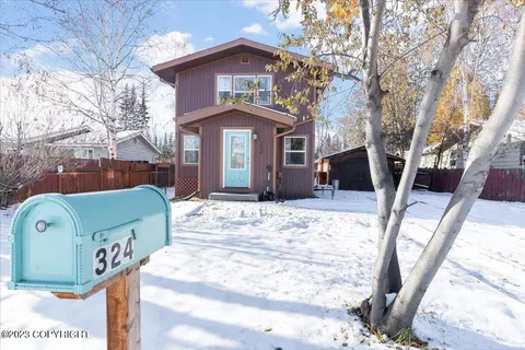 324 Antoinette Ave, Fairbanks, AK 99701