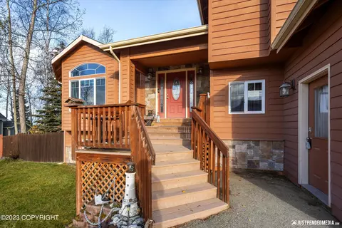 10741 Briggs Cache Cir, Eagle River, AK 99577 photo 3