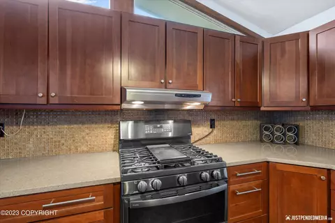 11323 Lower Sunny Cir, Eagle River, AK 99577 photo 12