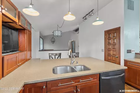 11323 Lower Sunny Cir, Eagle River, AK 99577 photo 13