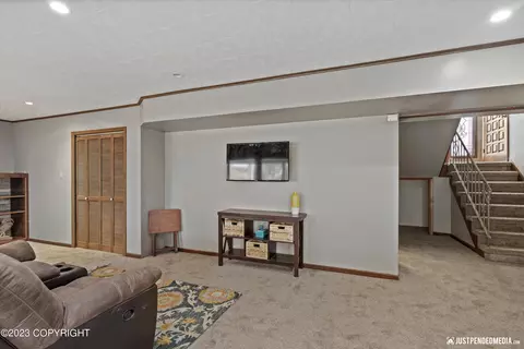 11323 Lower Sunny Cir, Eagle River, AK 99577 photo 41