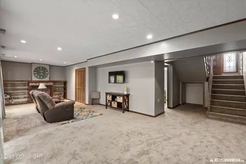 11323 Lower Sunny Cir, Eagle River, AK 99577 photo 35