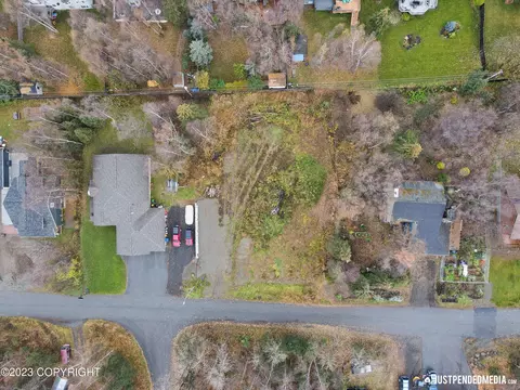 3741 Matthews Dr, Anchorage, AK 99516