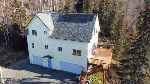 18450 Jamie Dr, Eagle River, AK 99577