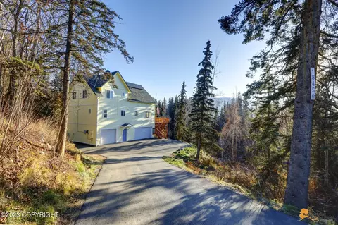 18450 Jamie Dr, Eagle River, AK 99577 photo 5
