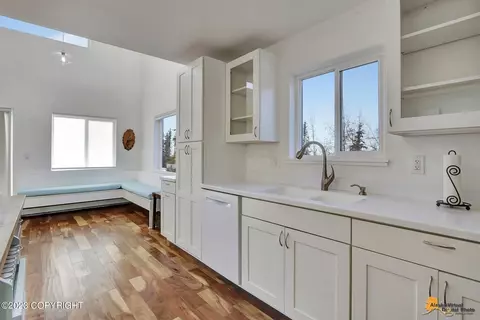 18450 Jamie Dr, Eagle River, AK 99577 photo 17