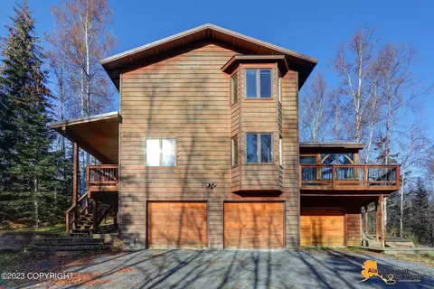 22737 Oak Knoll Dr, Chugiak, AK 99567