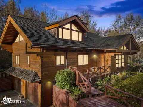 2194 N Dalmore Cir, Palmer, AK 99645