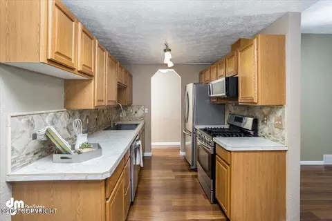 12528 Crested Butte Dr, Eagle River, AK 99577 photo 3