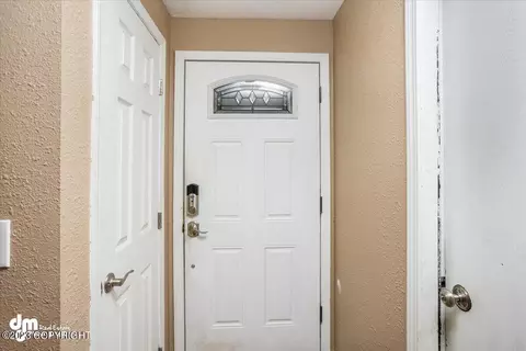 12528 Crested Butte Dr, Eagle River, AK 99577 photo 5