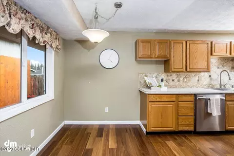 12528 Crested Butte Dr, Eagle River, AK 99577 photo 9