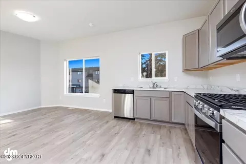 1209 E 16th Ave, Anchorage, AK 99501 photo 8