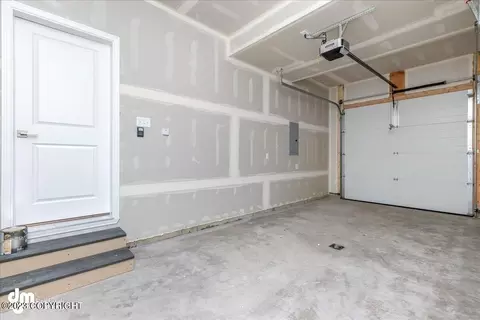 1209 E 16th Ave, Anchorage, AK 99501 photo 24