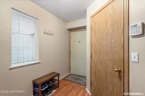 6544 Desiree Loop, Anchorage, AK 99507 photo 3