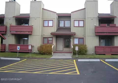10250 Jamestown Dr # B-5, Anchorage, AK 99507