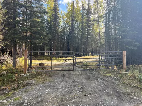 39405 Alma Ave, Soldotna, AK 99669
