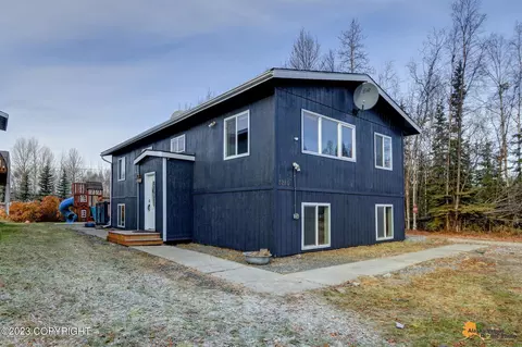 8210 Stormy Pl, Anchorage, AK 99518