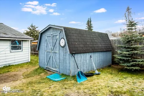 5807 Miley Dr, Anchorage, AK 99504 photo 25
