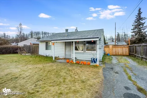 5807 Miley Dr, Anchorage, AK 99504 photo 5