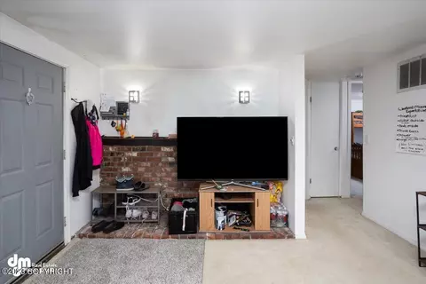 5807 Miley Dr, Anchorage, AK 99504 photo 10