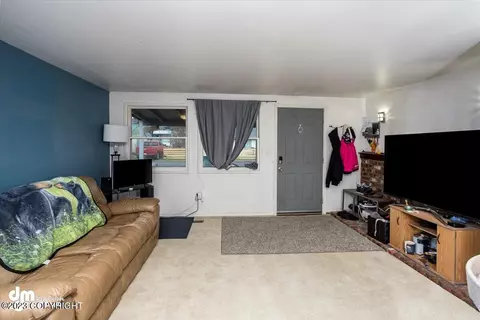 5807 Miley Dr, Anchorage, AK 99504 photo 7