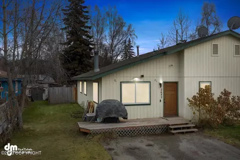 2642 Bryant Cir, Anchorage, AK 99507