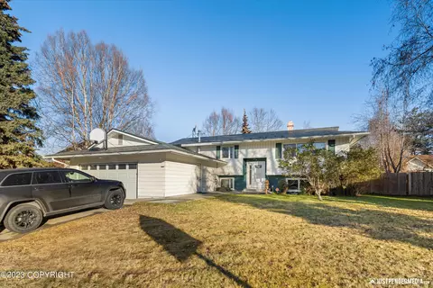 1947 Bartlett Dr, Anchorage, AK 99507