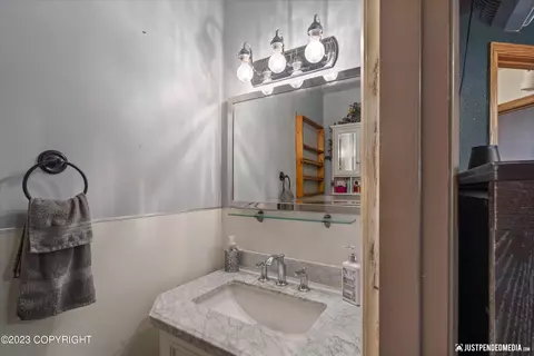 1947 Bartlett Dr, Anchorage, AK 99507 photo 21