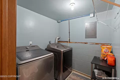 1947 Bartlett Dr, Anchorage, AK 99507 photo 26