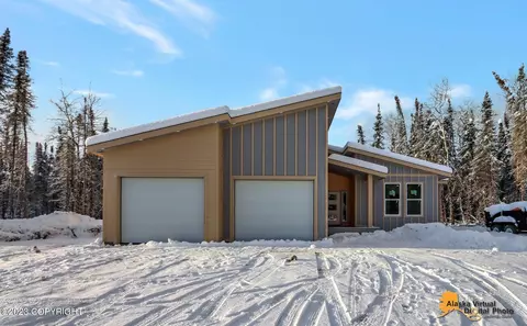 4580 N Edenfield Rd, Wasilla, AK 99654