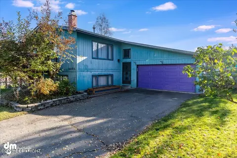 8400 Little Dipper Dr, Anchorage, AK 99504