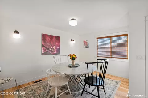 425 E 10th Ave # B, Anchorage, AK 99501 photo 13