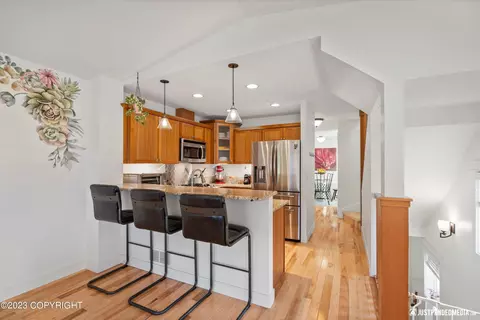 425 E 10th Ave # B, Anchorage, AK 99501 photo 10