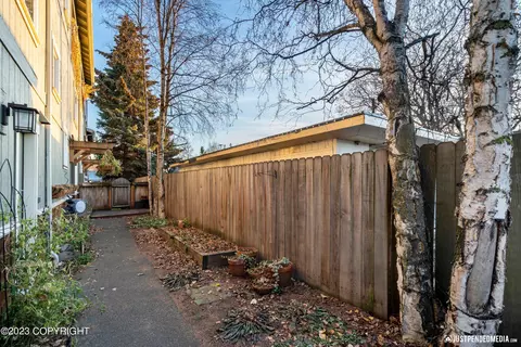 425 E 10th Ave # B, Anchorage, AK 99501 photo 28
