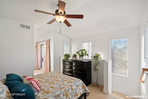 425 E 10th Ave # B, Anchorage, AK 99501 photo 16