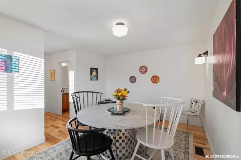 425 E 10th Ave # B, Anchorage, AK 99501 photo 12