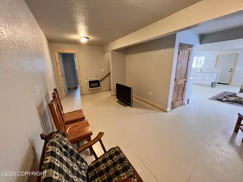 Living - 50629 S Caswell Creek Cir, Willow, AK 99688 photo 1 of 2