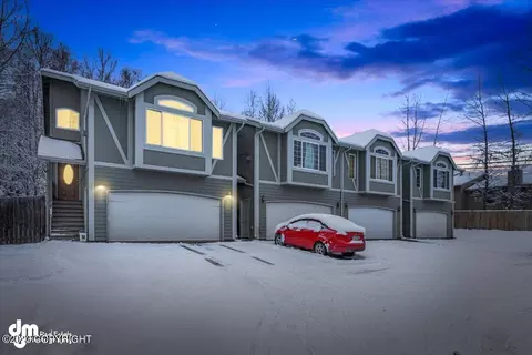 133 Grand Larry St, Anchorage, AK 99504