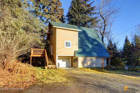 120 My Rd, Girdwood, AK 99587