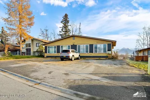 257 Fireoved Dr, Anchorage, AK 99508