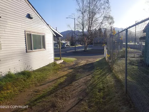 1808 Twining Dr, Anchorage, AK 99504 photo 26