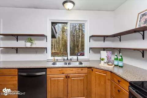 18306 Birchtree St, Chugiak, AK 99567 photo 13