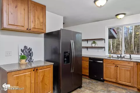 18306 Birchtree St, Chugiak, AK 99567 photo 11