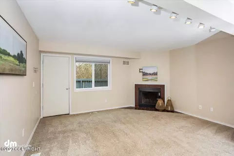 4181 E 20th Ave # C16, Anchorage, AK 99508 photo 11