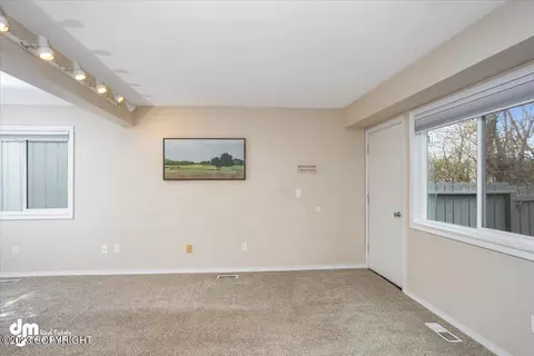 4181 E 20th Ave # C16, Anchorage, AK 99508 photo 12