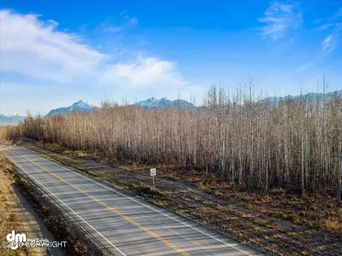 140 E Fairview Loop, Wasilla, AK 99654 photo 11