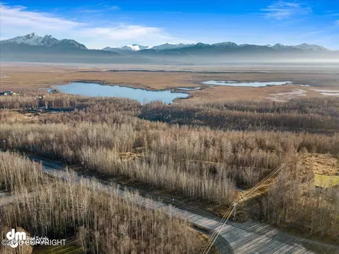 140 E Fairview Loop, Wasilla, AK 99654 photo 3