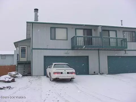18527 Neumann Cir, Eagle River, AK 99577