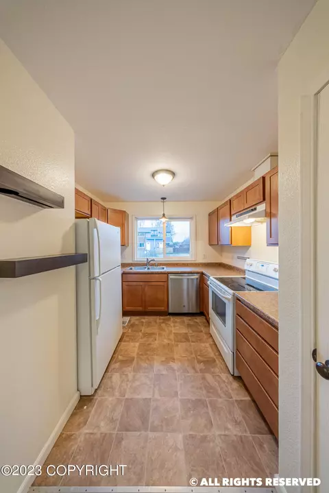 1851 Bellevue Loop, Anchorage, AK 99515 photo 3