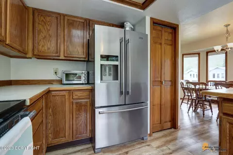 18730 Mills Bay Dr, Eagle River, AK 99577 photo 17